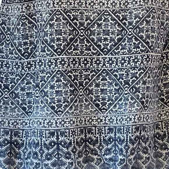 Cynthia Rowley Flowy Silk Tank Blouse Navy Blue Dusky Blue Geometric Floral  XS - Picture 3 of 9